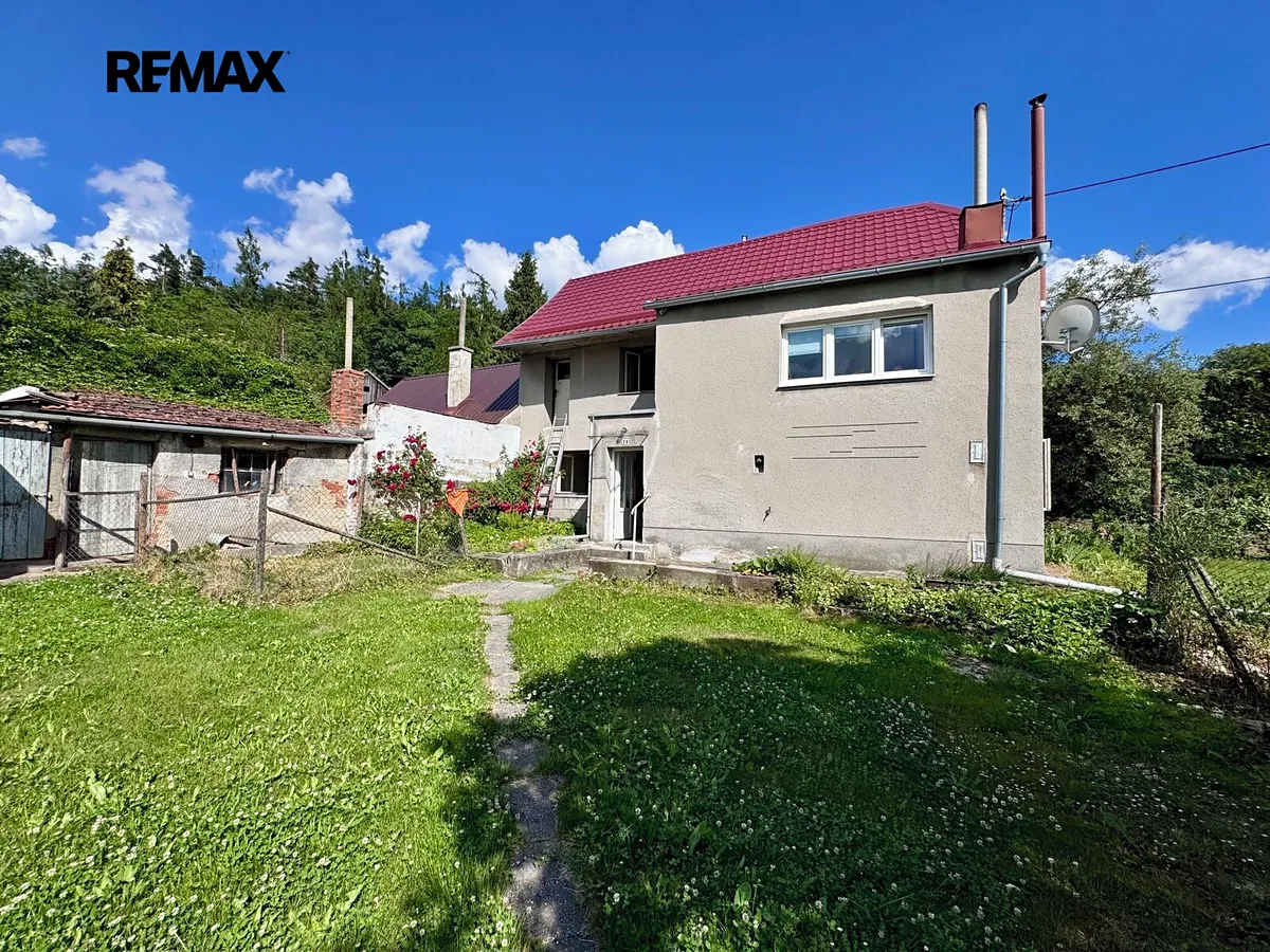 Prodej rodinného domu 99 m², pozemek 993 m²